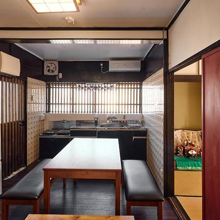 Villa Hakone Kabuto 古民家旅館 150平米 バス停迄一分 準天然温泉 最大12名 Zewnętrze zdjęcie
