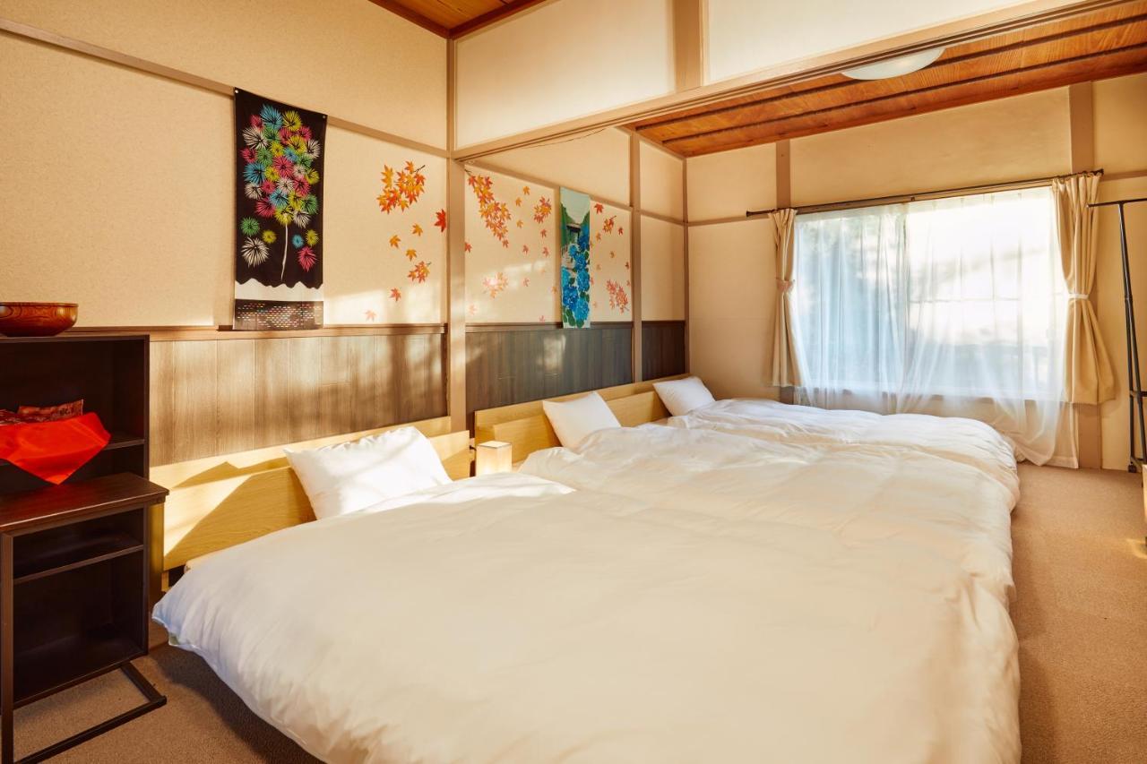 Villa Hakone Kabuto 古民家旅館 150平米 バス停迄一分 準天然温泉 最大12名 Zewnętrze zdjęcie