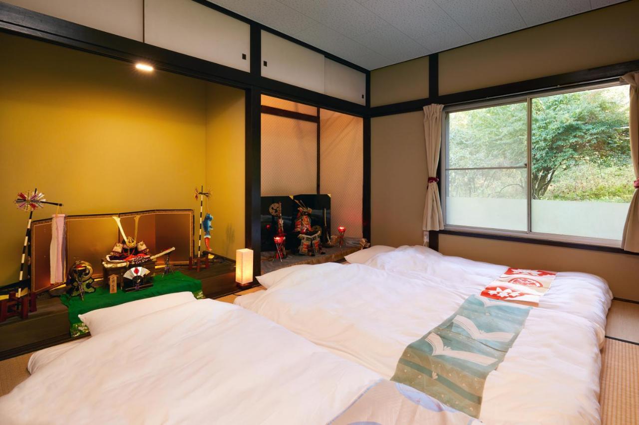 Villa Hakone Kabuto 古民家旅館 150平米 バス停迄一分 準天然温泉 最大12名 Zewnętrze zdjęcie